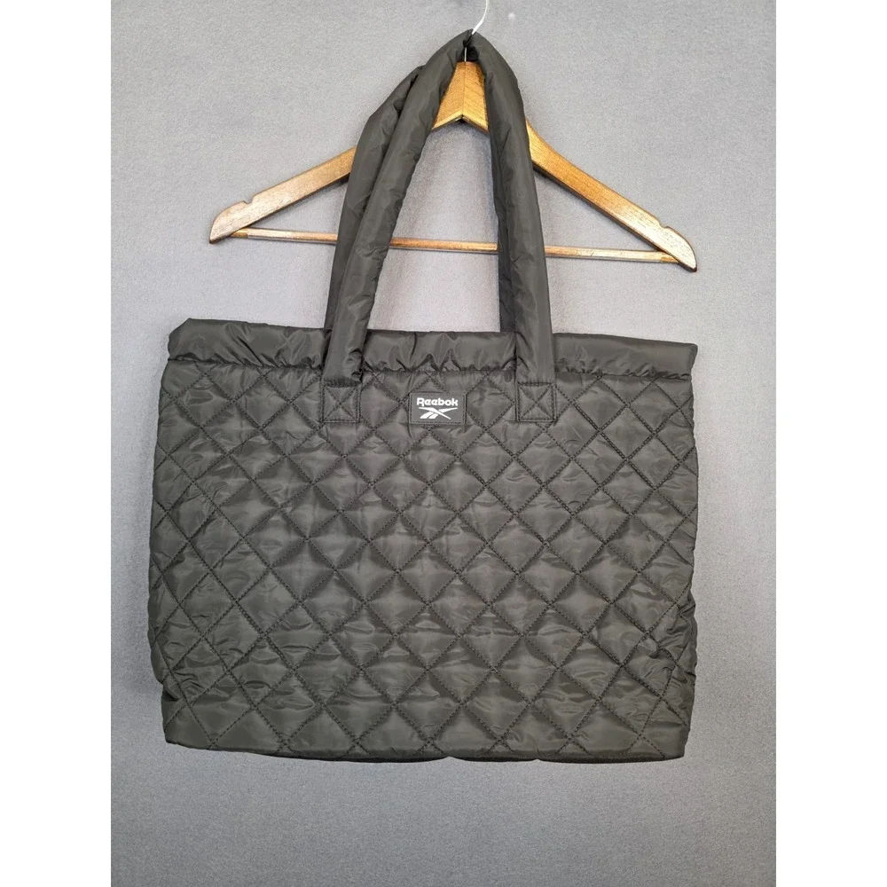 Reebok Puffer Tote‎ Bag Soft Side Black Zip Top Nylon Travel Gym Bag 18x13x6